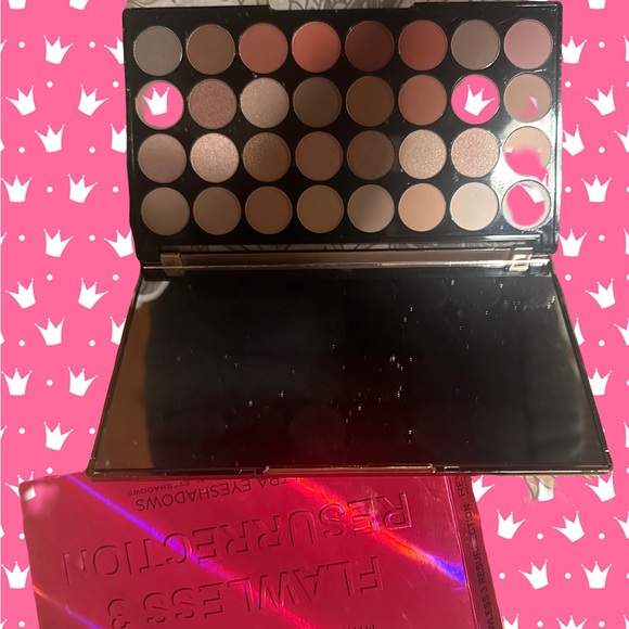 Revolution flawless resurrection 3 - Picture 1 of 1